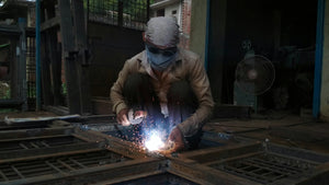 Innovative Features for Your DIY Welding Apron