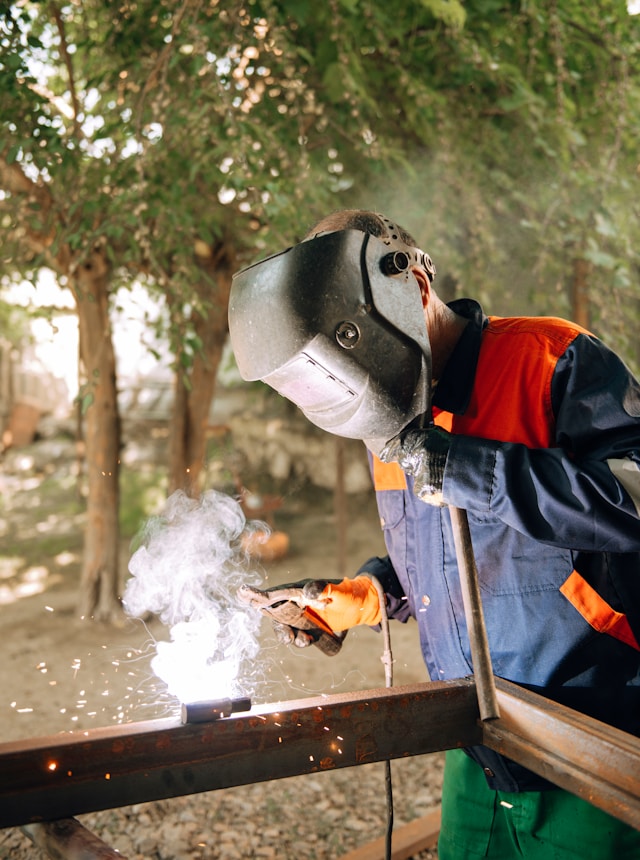Dealing with Sleeve Slippage: Preventing Unwanted Movement During Welding